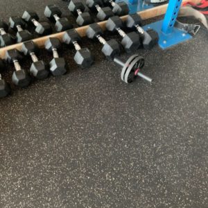 PAVIMENTO CAUCHO GYM